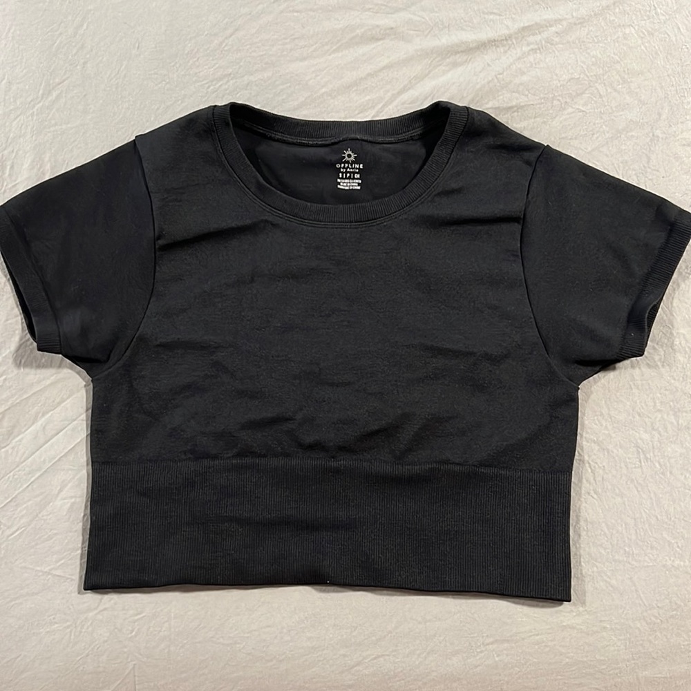 Crop workout top